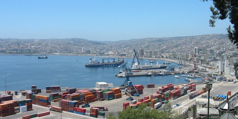 Porto_de_Valparaiso_-_Chile_-_by_Sérgio_Schmiegelow